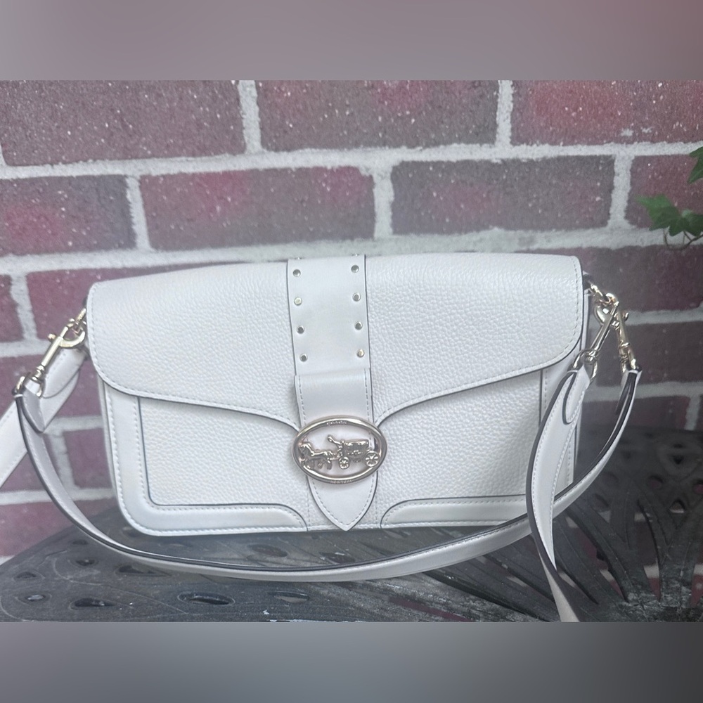 Coach Giorgie white/ cream leather shoulder bag  bag with Rivets